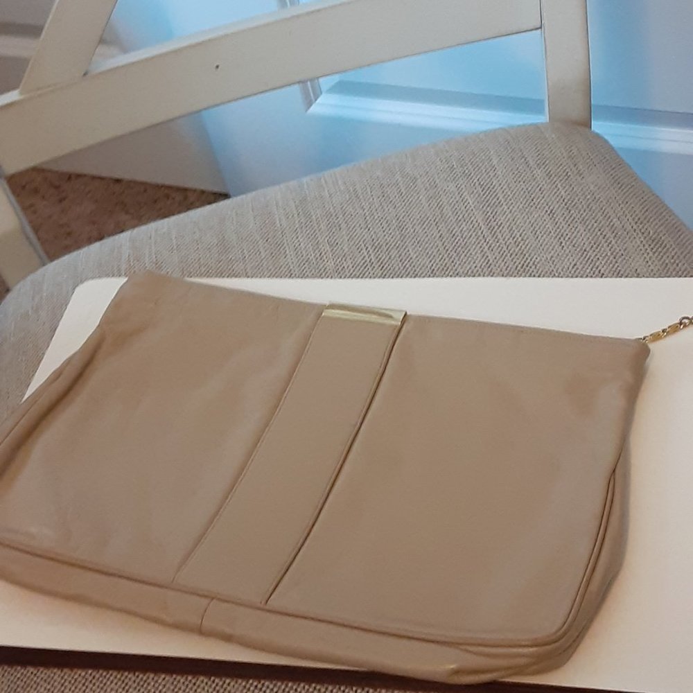Clutch Purse - Picture 5 of 9